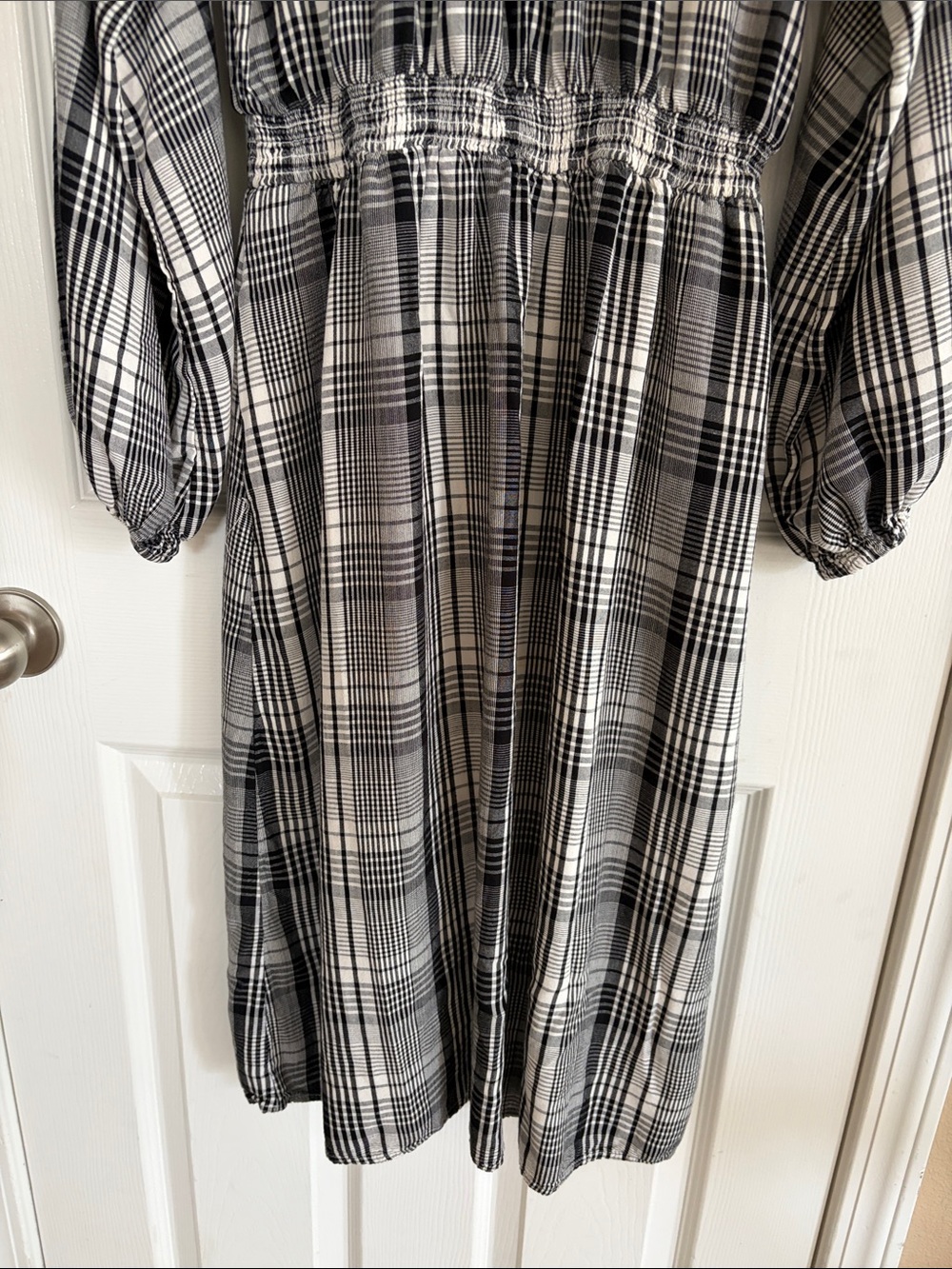 Dress - Picture 9 of 11
